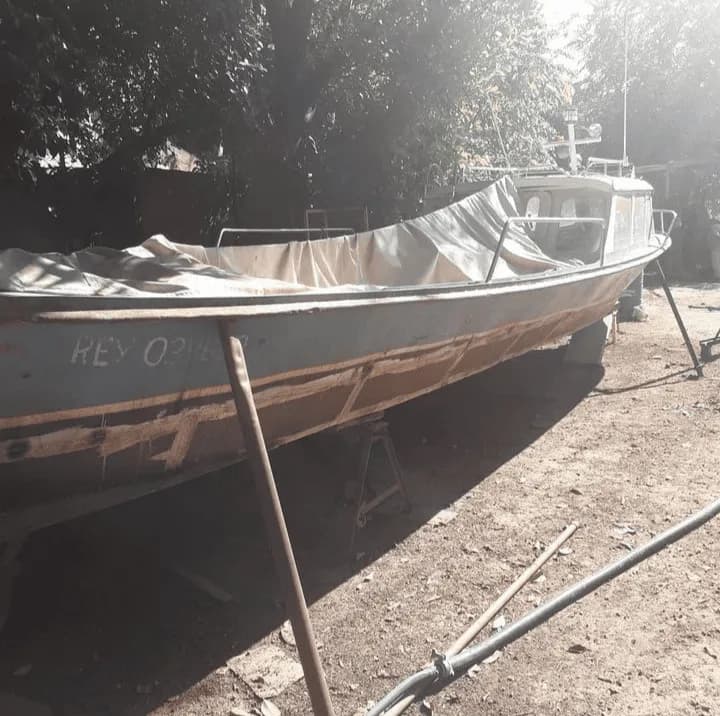 Barco antes del arenado