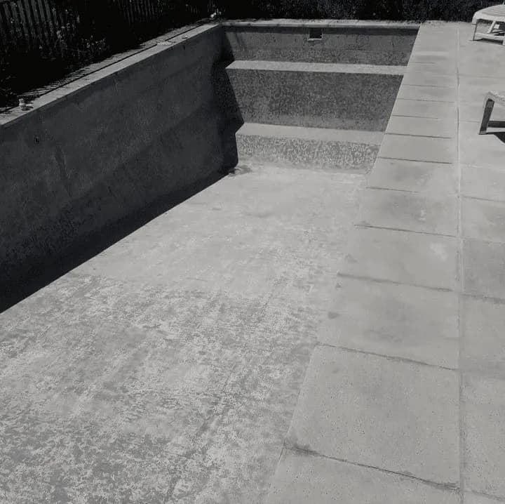 Piscina antes del arenado - Pilar