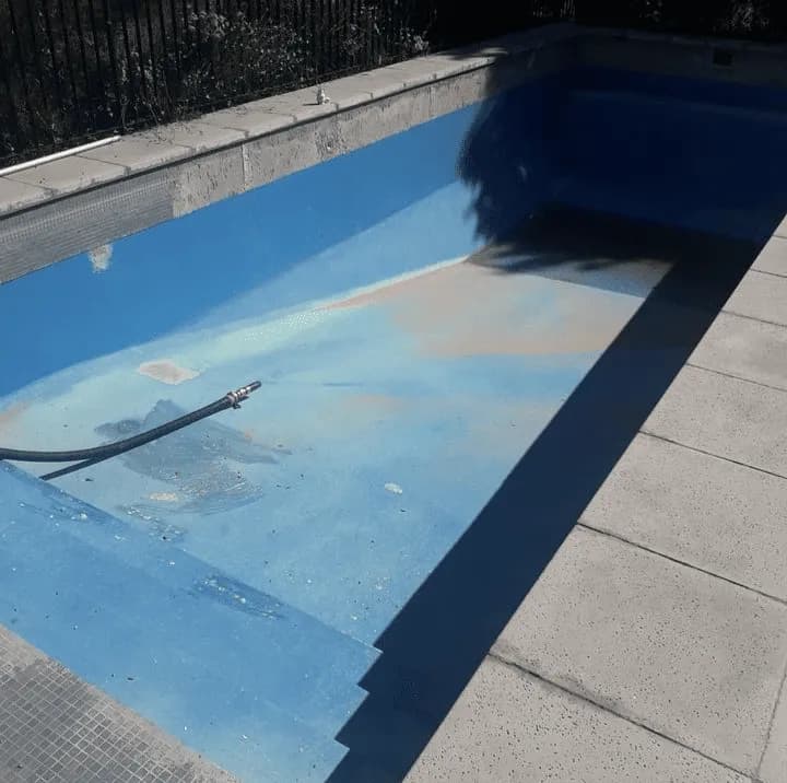 Piscina antes del arenado - Pilar