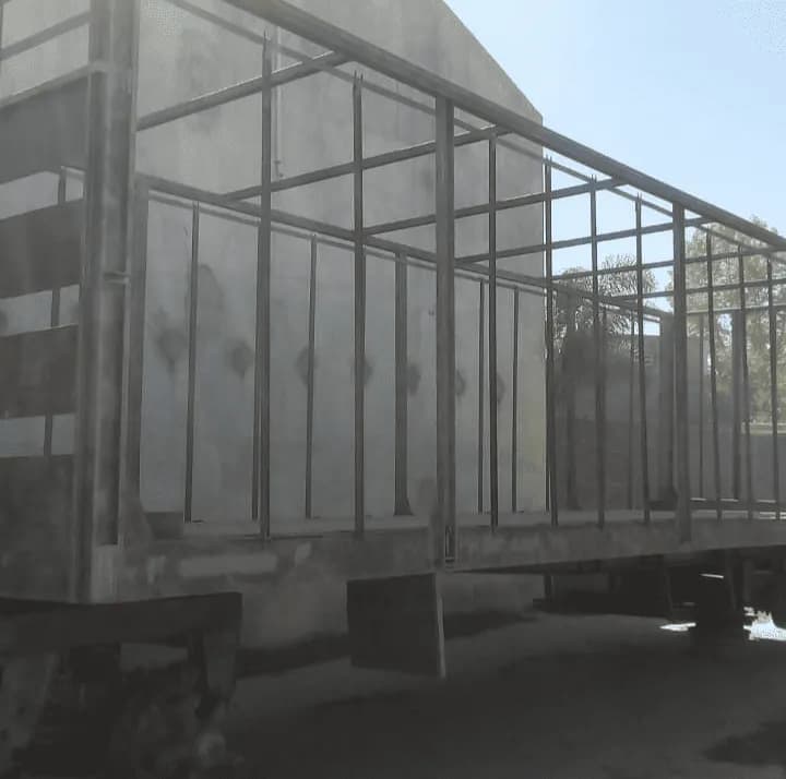 Camión después del arenado - Pilar